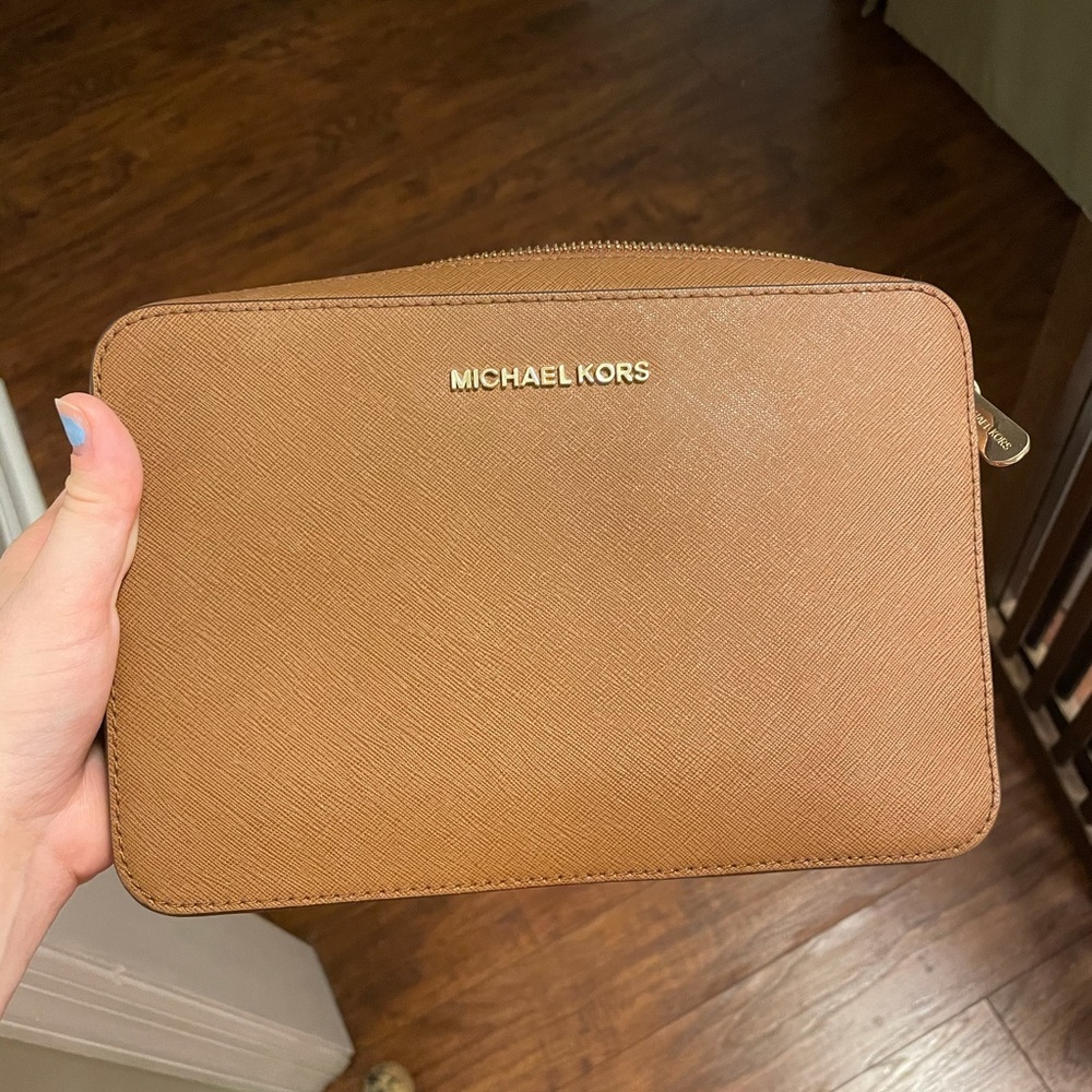Michael Kors Jet set east west crossbody